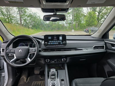 2024 Mitsubishi Outlander SE Black Edition