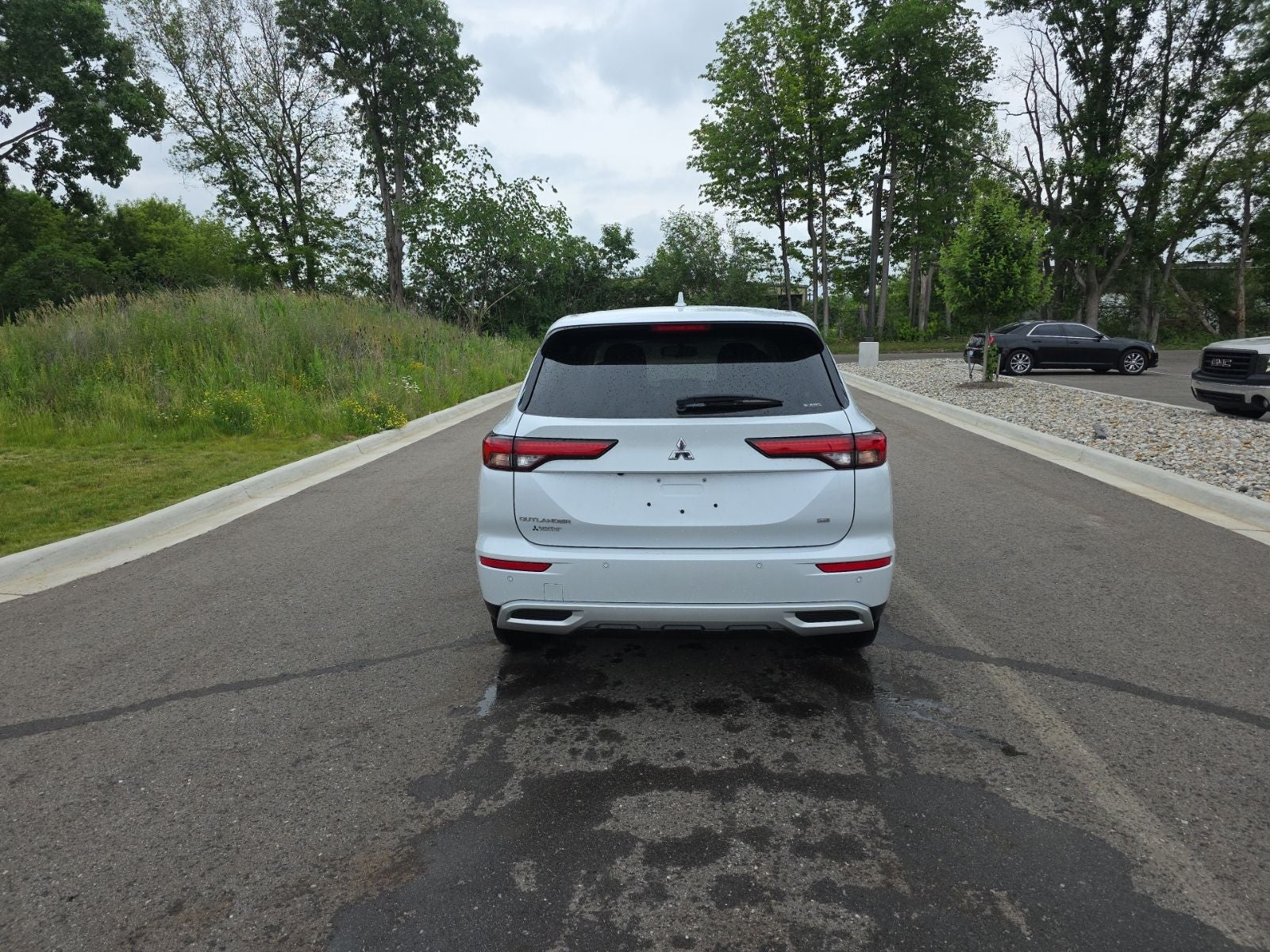 2024 Mitsubishi Outlander SE Black Edition