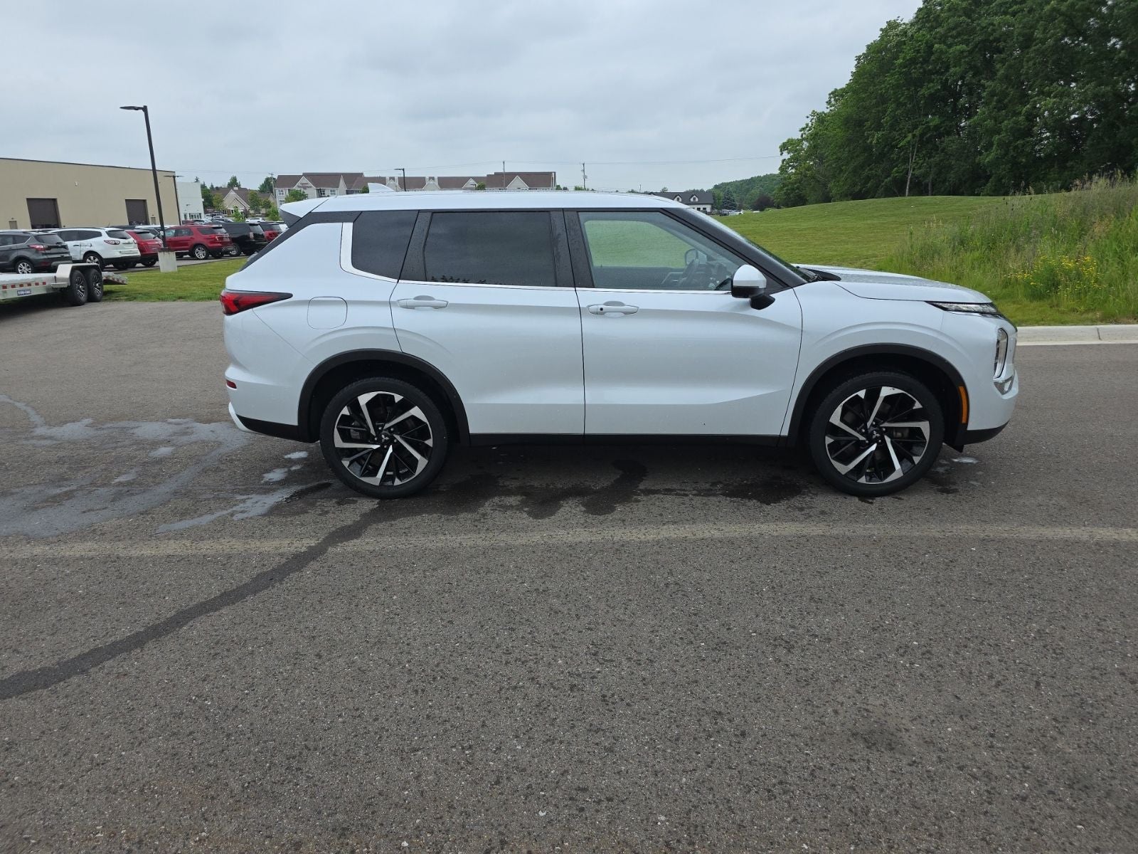 2024 Mitsubishi Outlander SE Black Edition