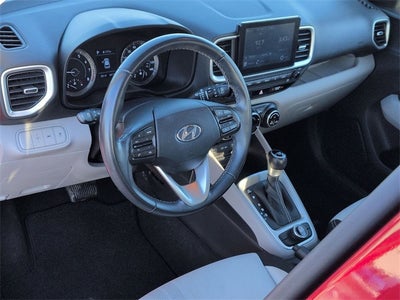 2022 Hyundai Venue SEL