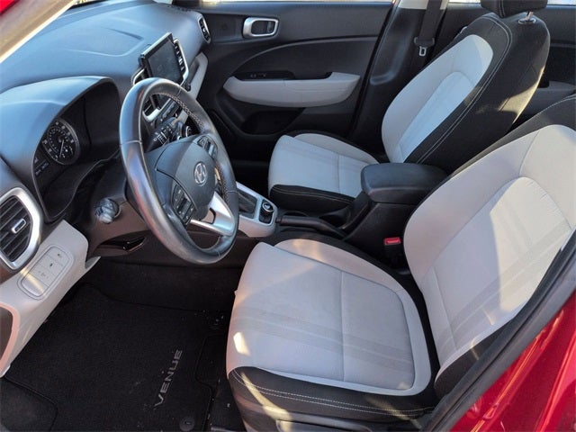 2022 Hyundai Venue SEL