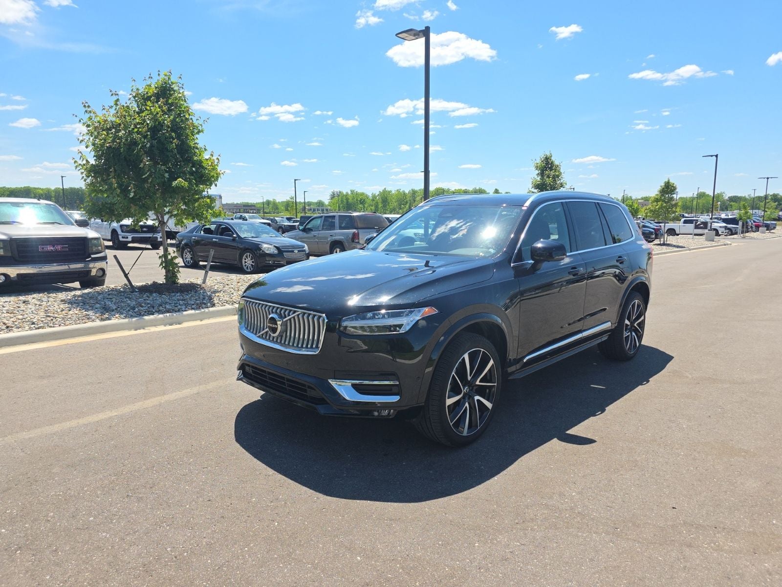 2024 Volvo XC90 B6 Plus Bright Theme 6-Seater