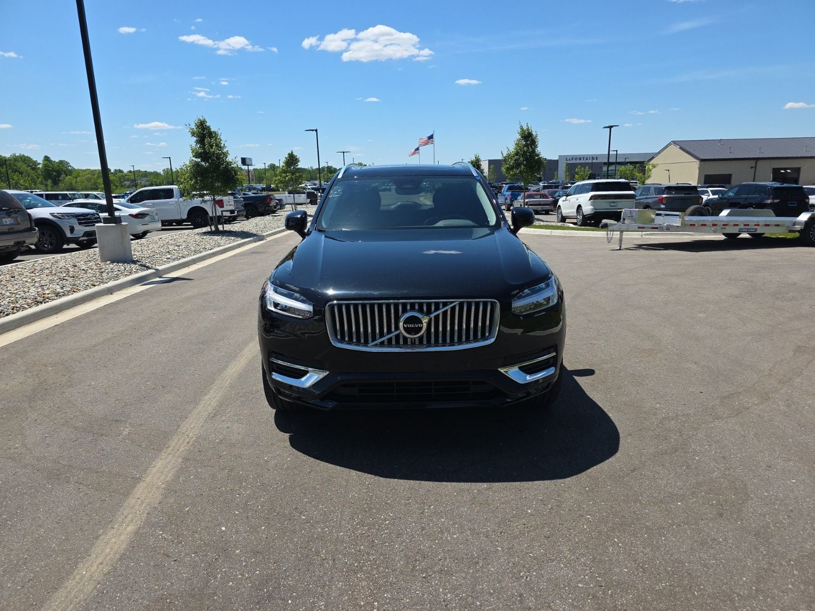2024 Volvo XC90 B6 Plus Bright Theme 6-Seater