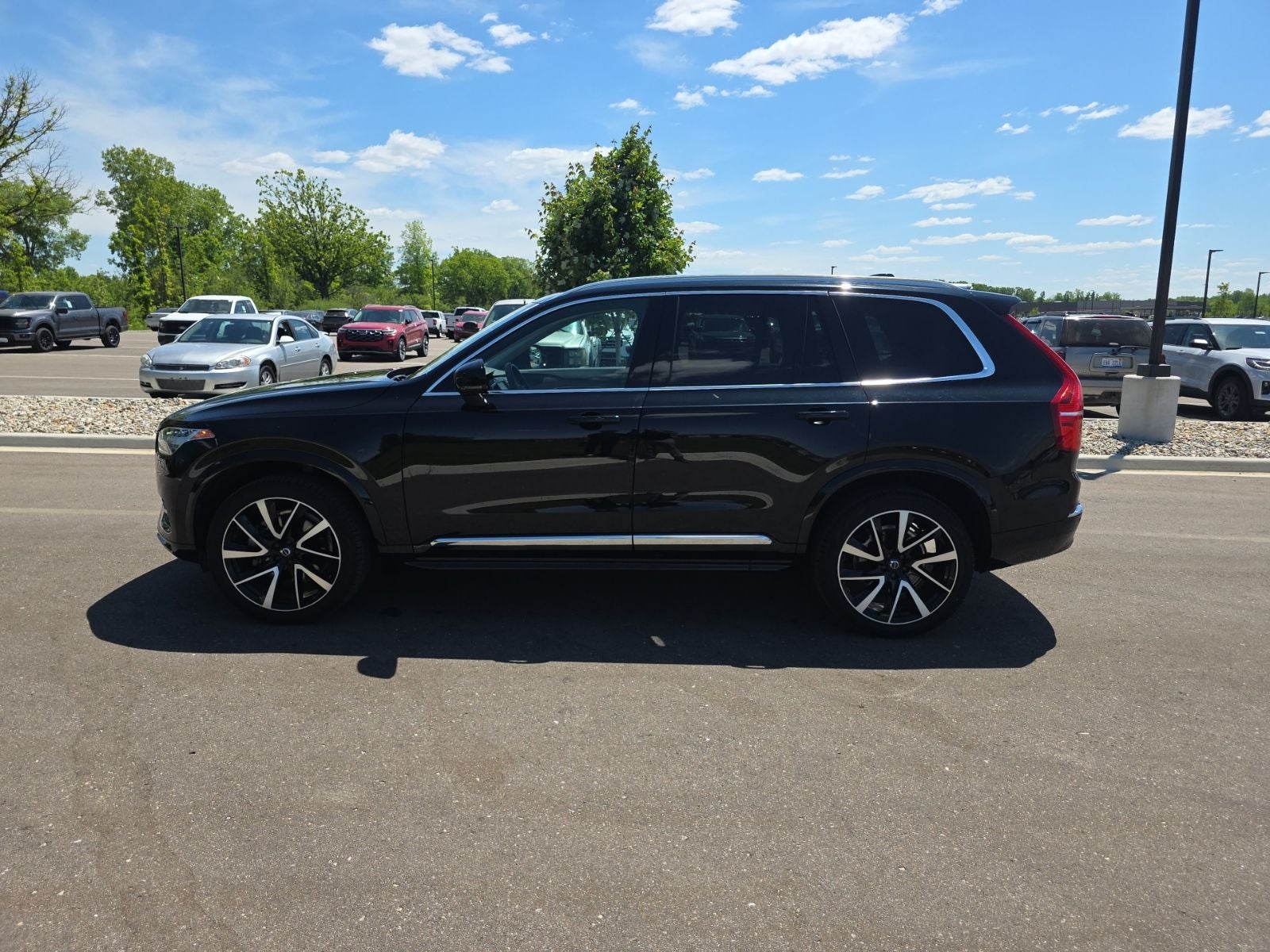 2024 Volvo XC90 B6 Plus Bright Theme 6-Seater
