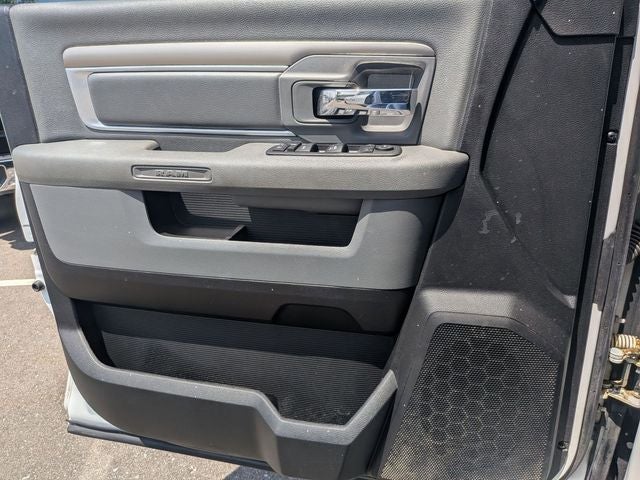 2016 RAM 1500 4X4