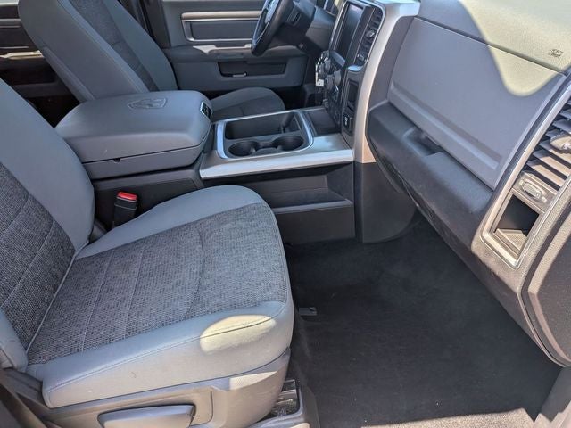 2016 RAM 1500 Big Horn Crew Cab 4X4