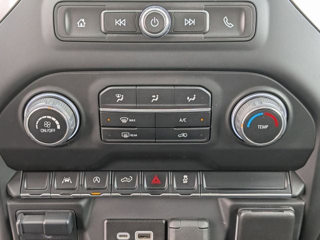 2024 Chevrolet Silverado 1500 Custom 4X4