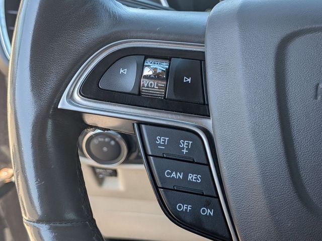 2019 Lincoln Nautilus Select