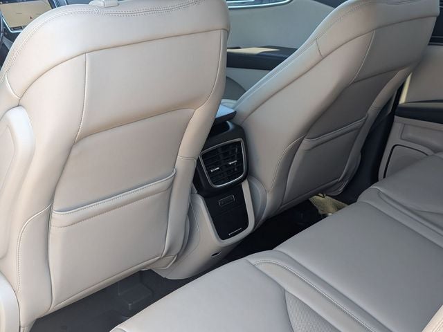 2019 Lincoln Nautilus Select