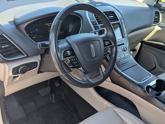 2019 Lincoln Nautilus Select