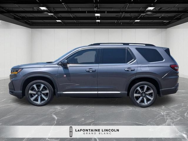 2025 Honda Pilot Touring AWD