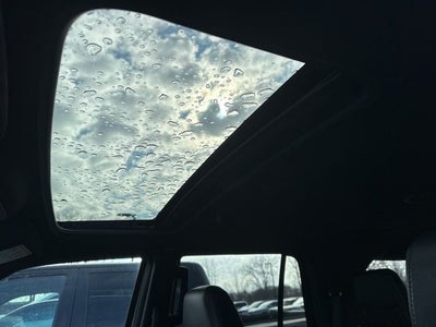 2017 Lincoln Navigator Select 4WD!