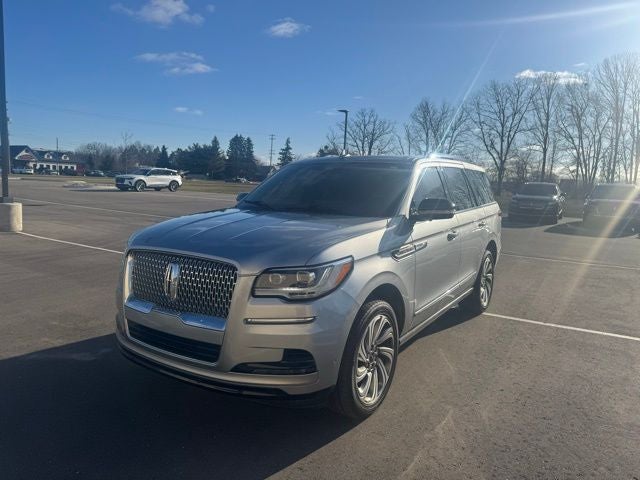 2022 Lincoln Navigator Standard 4WD!