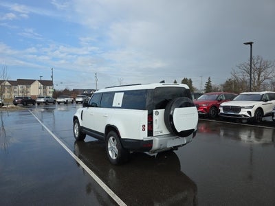 2023 Land Rover Defender 130 SE
