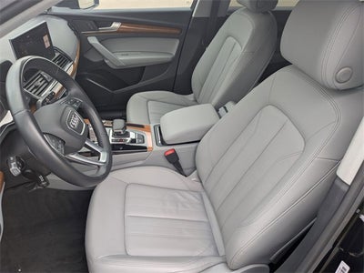 2022 Audi Q5 45 S line Premium quattro