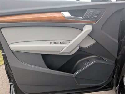 2022 Audi Q5 45 S line Premium quattro